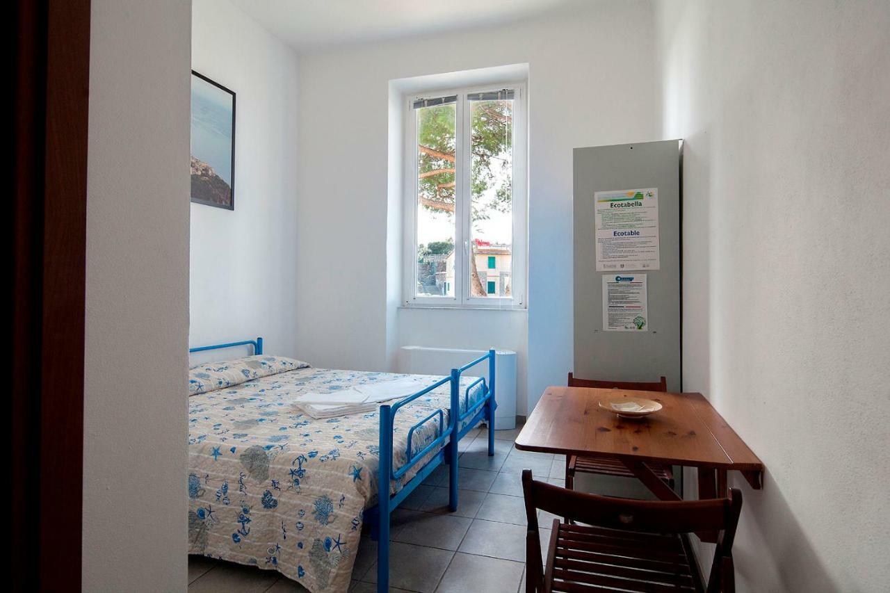 Ostello Corniglia Bagian luar foto